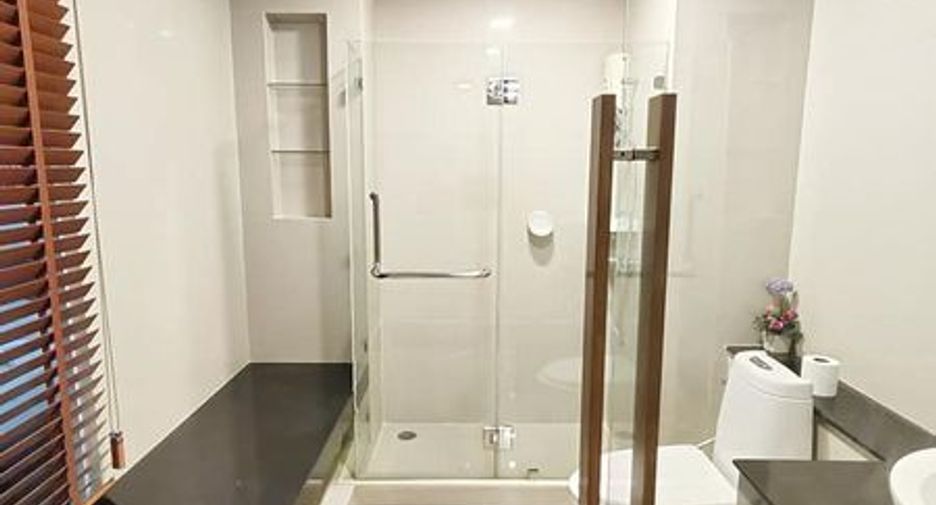 For sale and for rent 2 bedrooms condo in Khlong Toei, Bangkok