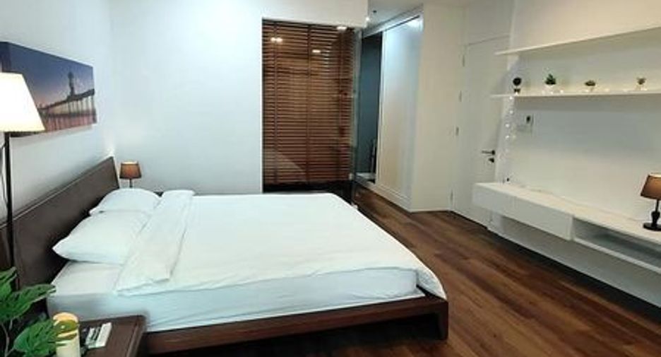 For sale and for rent 2 bedrooms condo in Khlong Toei, Bangkok