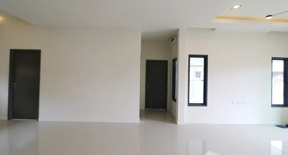 For sale 3 bedrooms house in Mueang Nongbua Lamphu, Nong Bua Lamphu