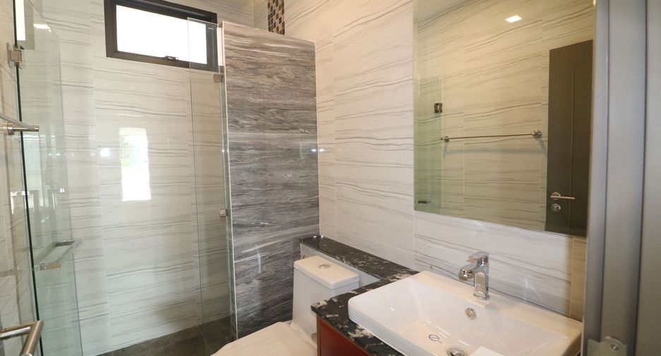 For sale 3 bedrooms house in Mueang Nongbua Lamphu, Nong Bua Lamphu