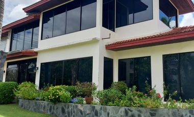 Haus zum Kauf mit 4 Zimmer in Bang Lamung, Chonburi