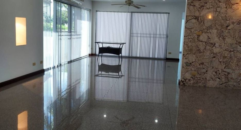 À vendre 4 chambres maison à Bang Lamung, Chonburi