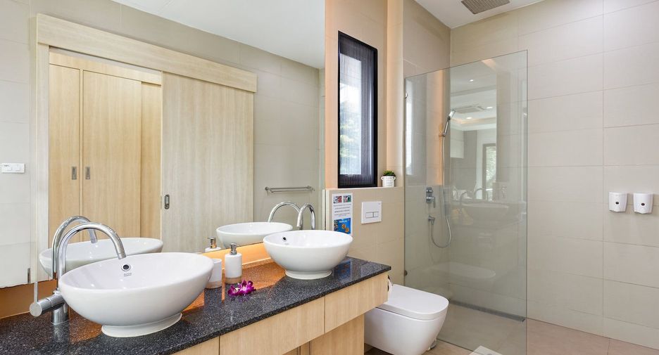 For sale 3 bedrooms villa in Kathu, Phuket