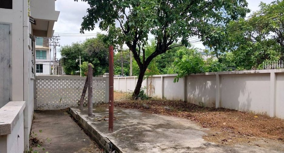 For sale land in Phaya Thai, Bangkok
