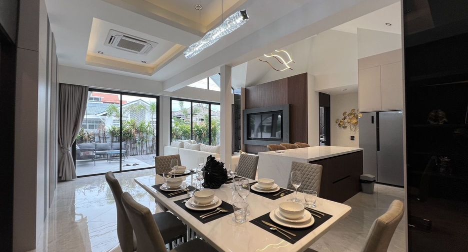 Haus zur Miete mit 4 Zimmer in Bang Lamung, Chonburi