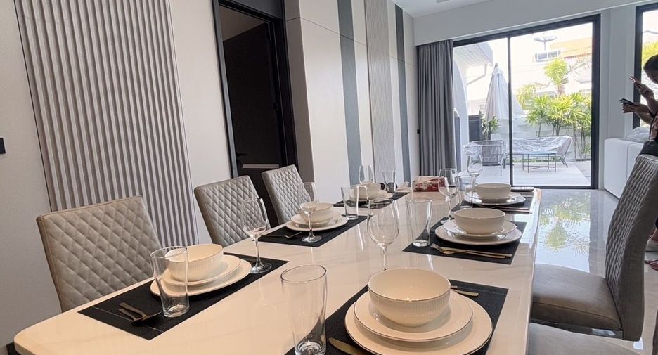 Haus zur Miete mit 4 Zimmer in Bang Lamung, Chonburi