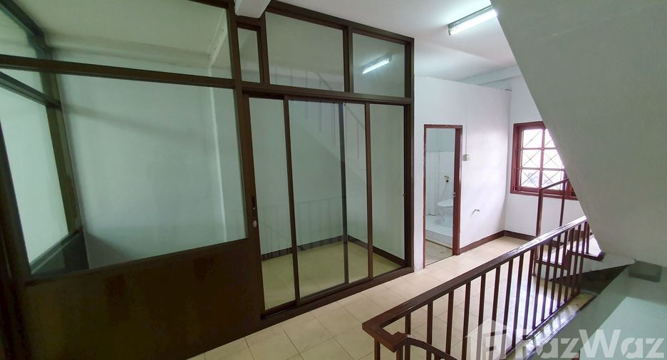 For sale and for rent 3 bedrooms office in Min Buri, Bangkok