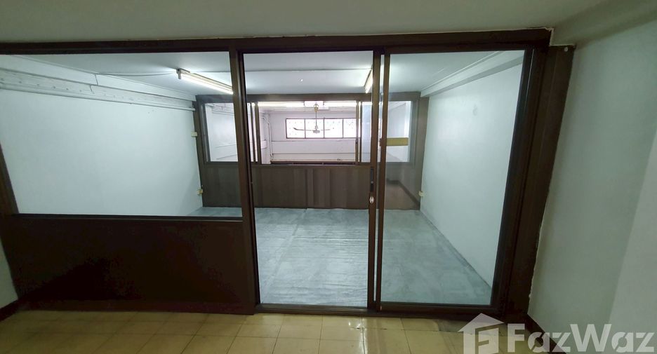 For sale and for rent 3 bedrooms office in Min Buri, Bangkok