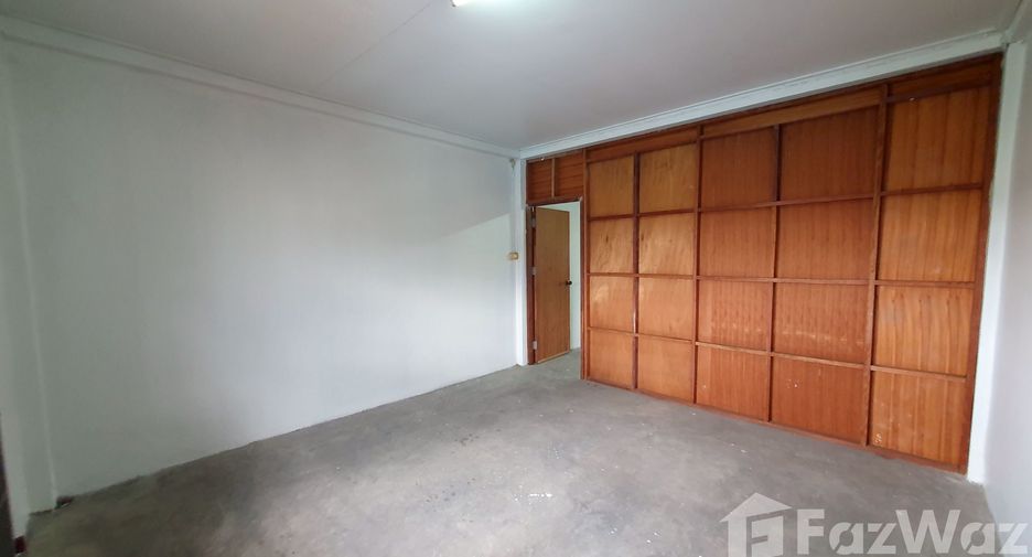 For sale and for rent 3 bedrooms office in Min Buri, Bangkok