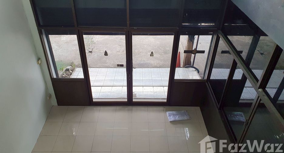 For sale and for rent 3 bedrooms office in Min Buri, Bangkok
