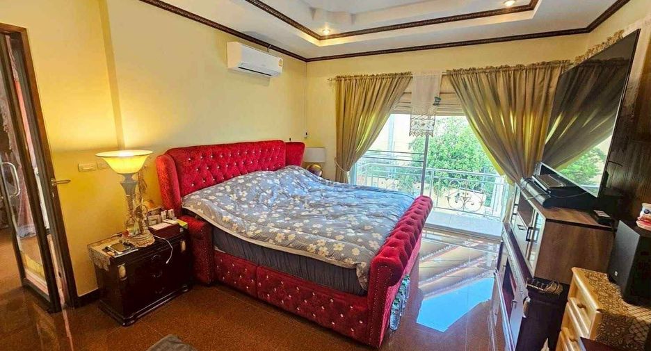 For sale 5 bedrooms villa in Bang Lamung, Chonburi