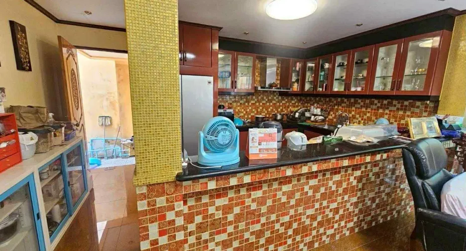For sale 5 bedrooms villa in Bang Lamung, Chonburi