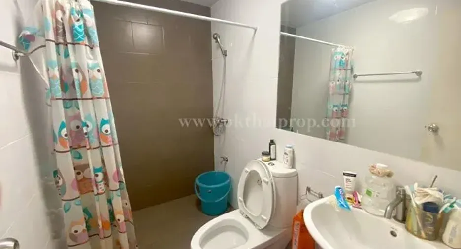 出售 4 卧室 联排别墅 在 Pak Kret, Nonthaburi