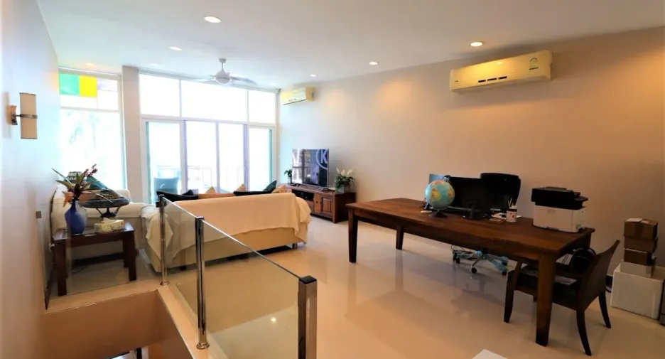 Villa en venta de 2 habitaciones en Sattahip, Chonburi