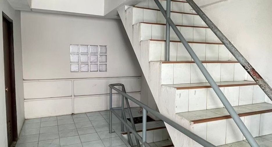 For sale 6 bedrooms townhouse in Bang Bo, Samut Prakan