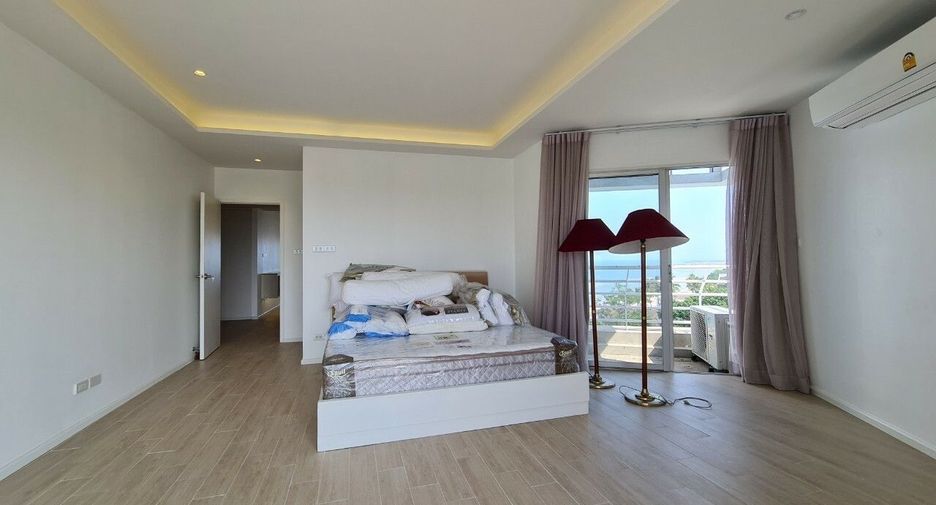 For sale 2 bedrooms condo in Cha Am, Phetchaburi