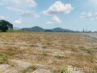 Terreno en venta en Cha Am, Phetchaburi