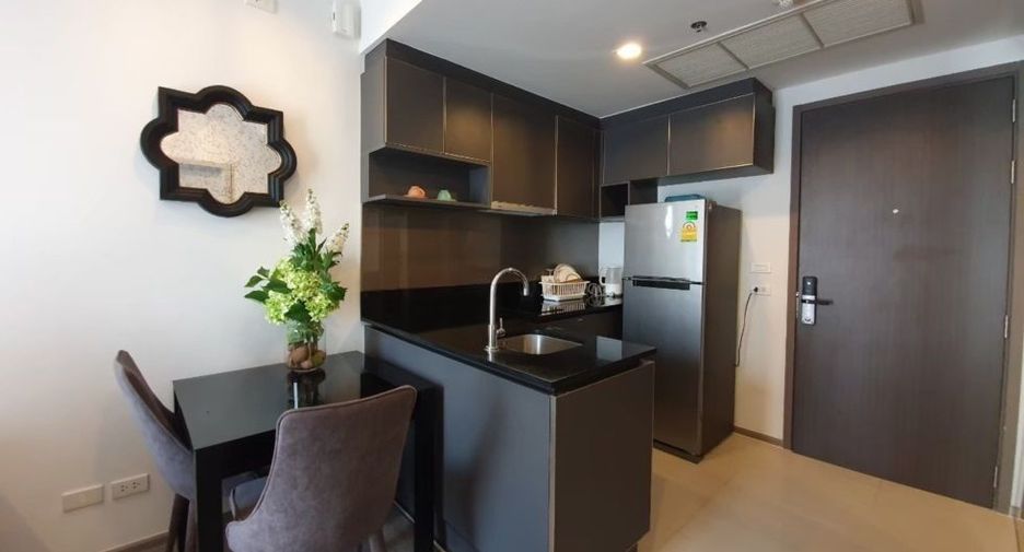 For sale 1 bed condo in Khlong San, Bangkok