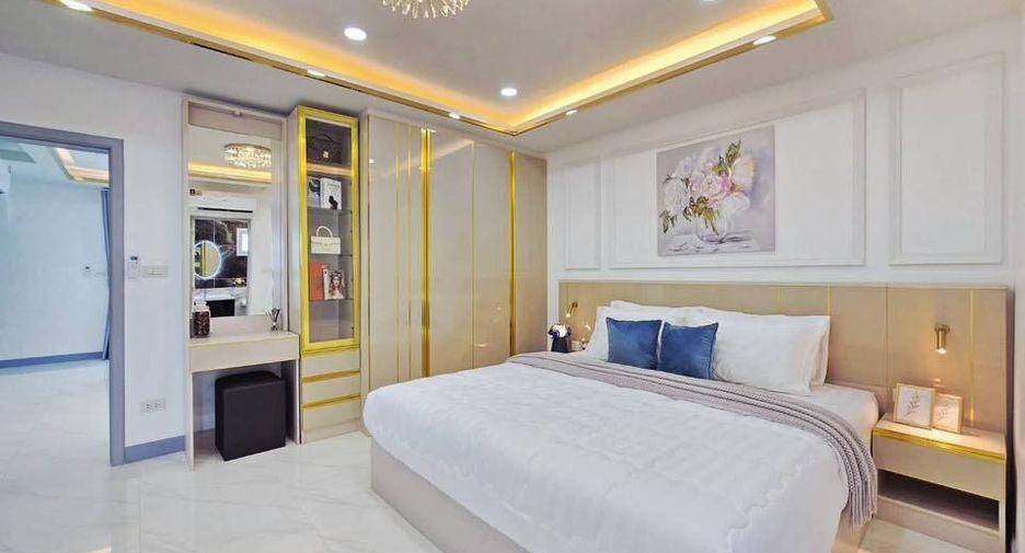 For sale 6 bedrooms villa in Bang Lamung, Chonburi