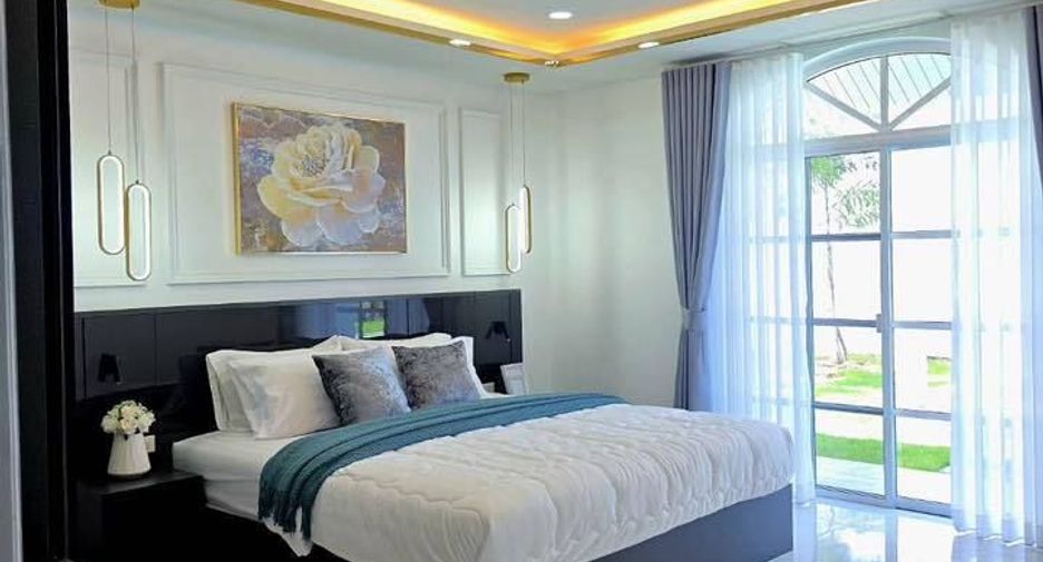 For sale 6 bedrooms villa in Bang Lamung, Chonburi