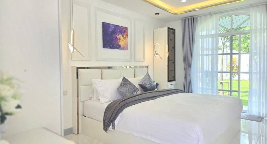 For sale 6 bedrooms villa in Bang Lamung, Chonburi