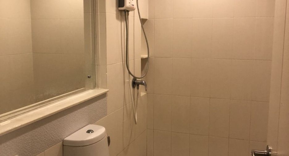 For rent and for sale 3 bedrooms townhouse in Mueang Nonthaburi, Nonthaburi