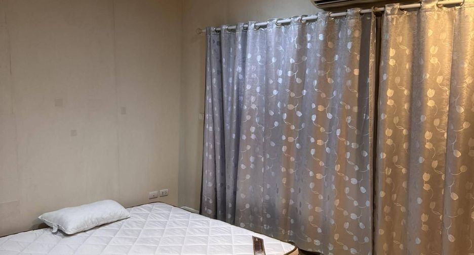 À vendre et à louer 3 chambres maison de ville à Mueang Nonthaburi, Nonthaburi