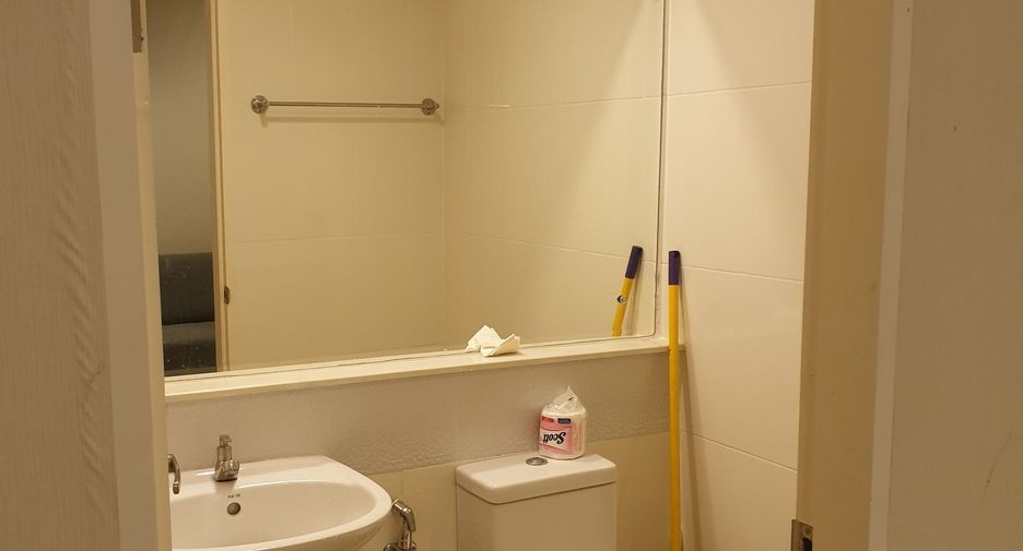For rent and for sale 3 bedrooms townhouse in Mueang Nonthaburi, Nonthaburi