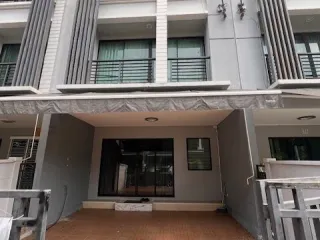 Продажа и аренда 3 спальни таунхаус в Mueang Nonthaburi, Нонтабури