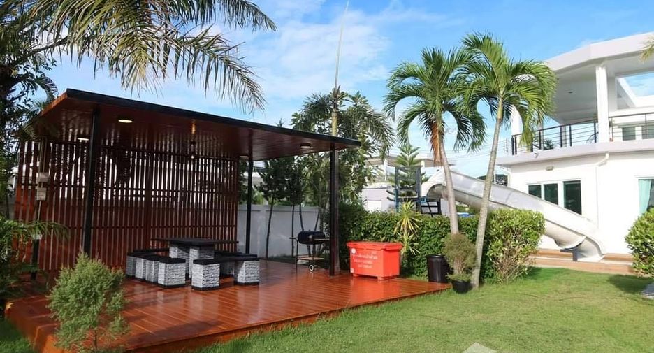 Villa zum Kauf und zur Miete mit 4 Zimmer in Bang Lamung, Chonburi
