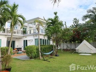 À vendre et à louer 4 chambres villa à Bang Lamung, Chonburi