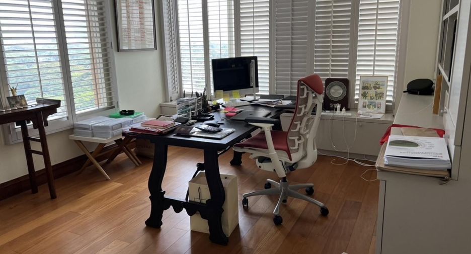 For sale 4 bedrooms condo in Pathum Wan, Bangkok