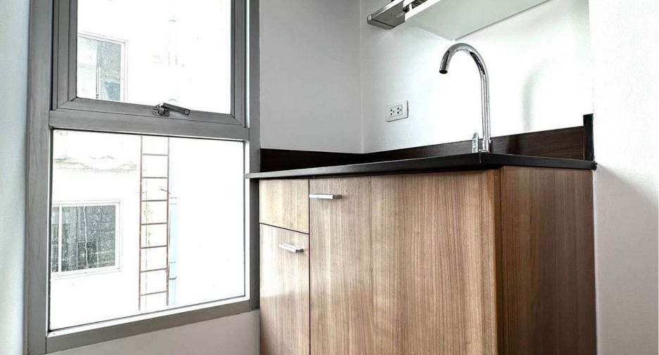 For sale 1 Beds condo in Din Daeng, Bangkok