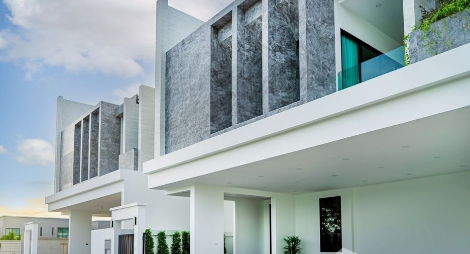 Villa zum Kauf mit 4 Zimmer in Bang Lamung, Chonburi