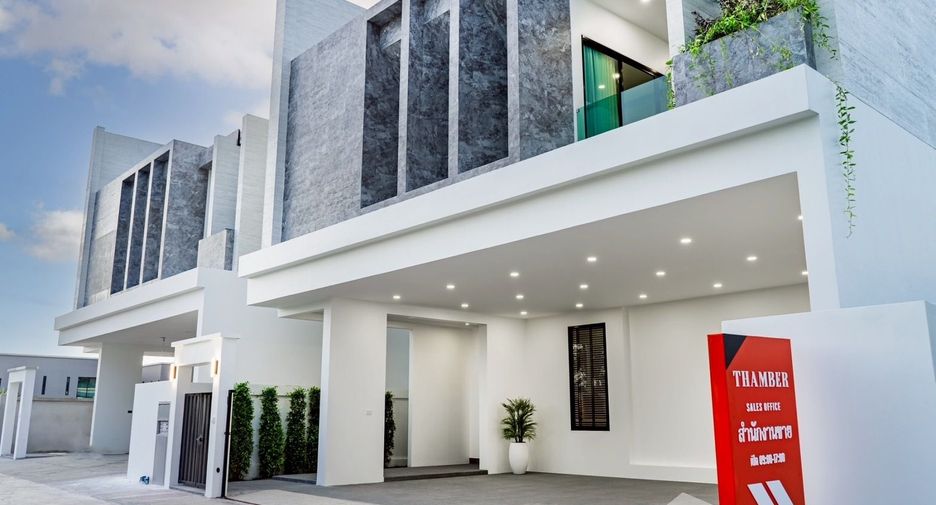 For sale 4 bedrooms villa in Huay Yai, Pattaya