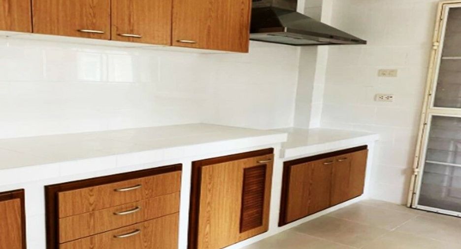 For rent 3 bedrooms house in Si Racha, Chonburi