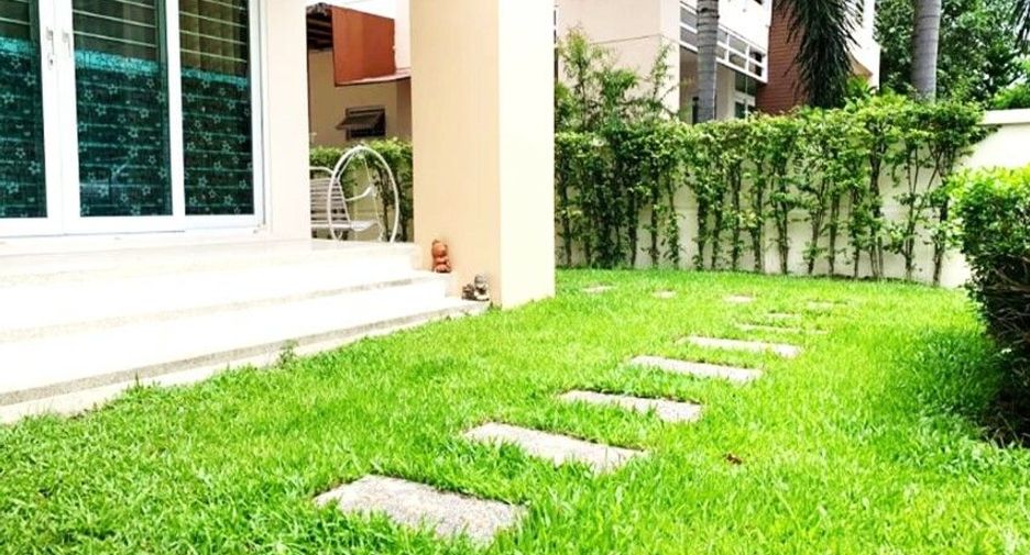 For rent 3 bedrooms house in Si Racha, Chonburi