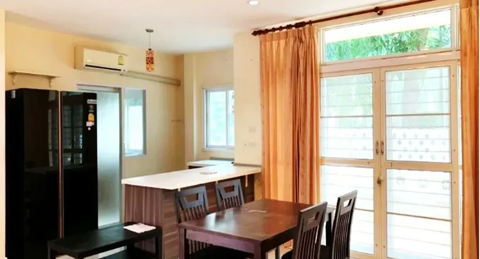 For rent 3 bedrooms house in Si Racha, Chonburi