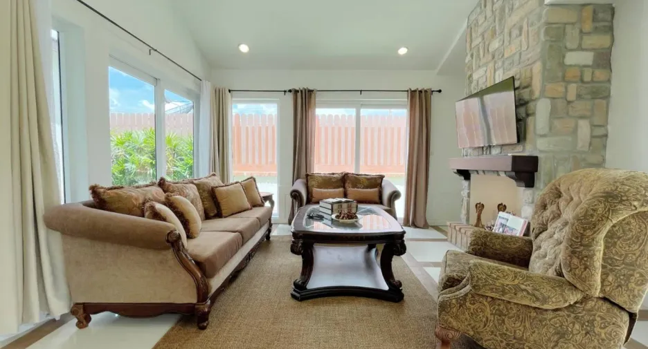 For rent 4 bedrooms house in Hat Yai, Songkhla