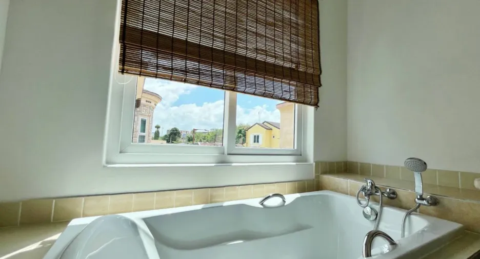 For rent 4 bedrooms house in Hat Yai, Songkhla