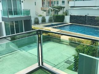 Casa adosada en venta de 2 habitaciones en Kathu, Phuket