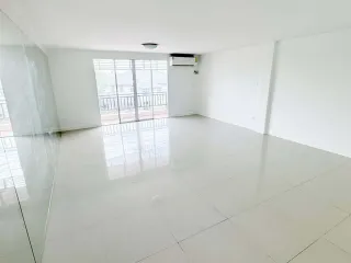 出售 和 出租 3 卧室 联排别墅 在 Bang Phli, Samut Prakan