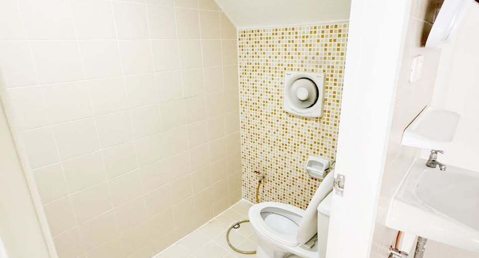 出售 和 出租 3 卧室 联排别墅 在 Bang Phli, Samut Prakan