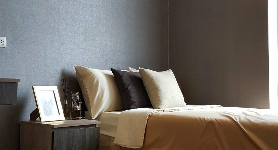 For sale 2 bedrooms condo in Wang Thonglang, Bangkok