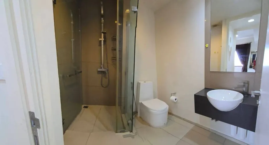 À vendre et à louer 1 chambre condo à Bang Lamung, Chonburi