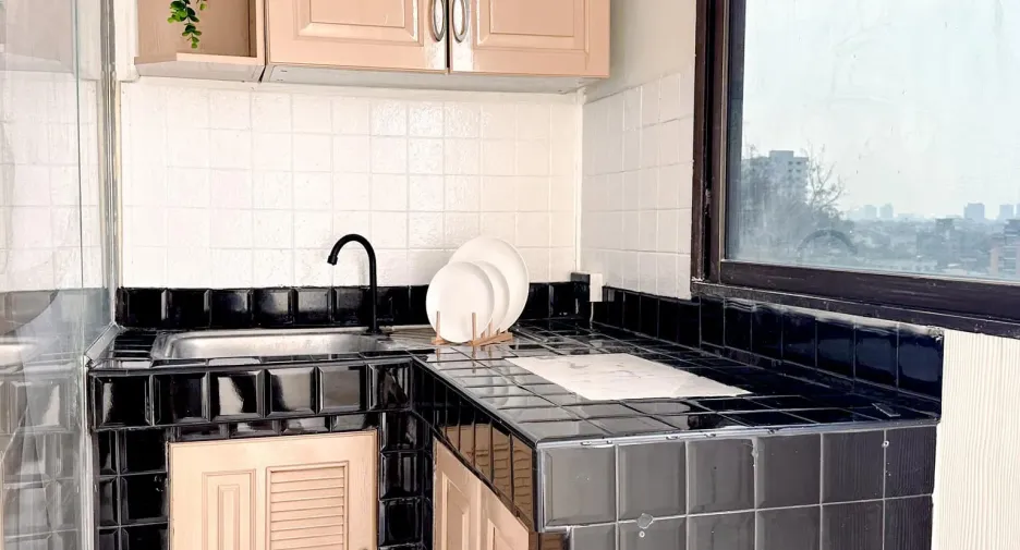 For sale 1 bed condo in Wang Thonglang, Bangkok