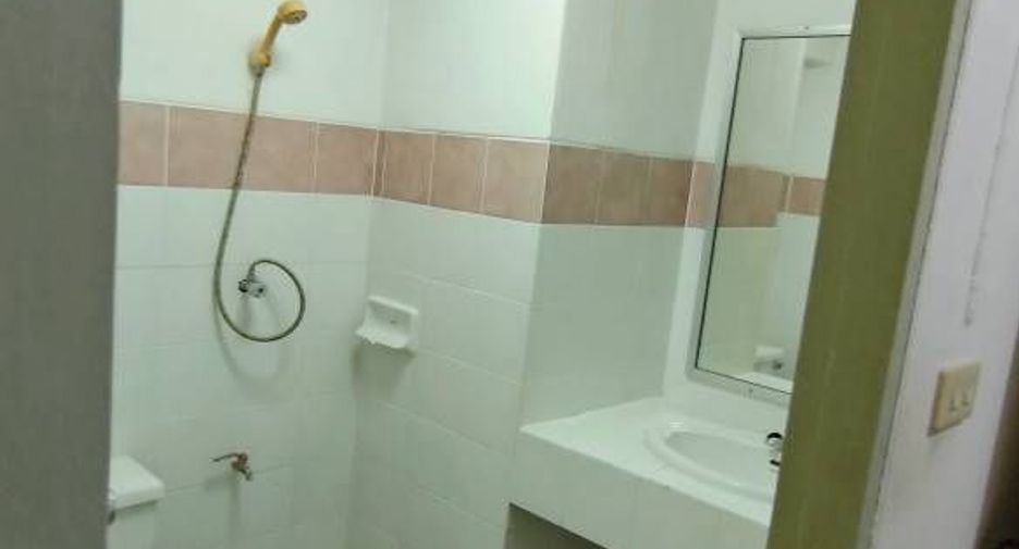 For sale 1 bed condo in Mueang Rayong, Rayong