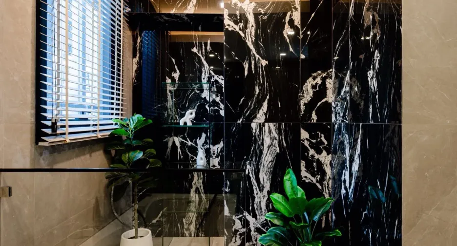 For sale and for rent 2 bedrooms condo in Huai Khwang, Bangkok