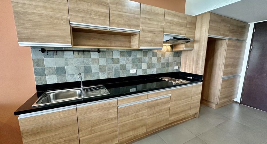 For sale 2 bedrooms condo in Cha Am, Phetchaburi