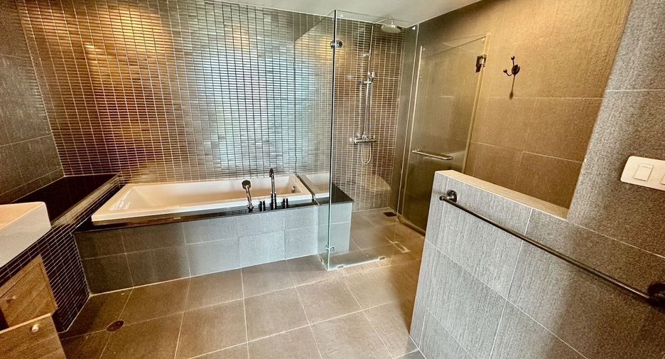 For sale 2 bedrooms condo in Cha Am, Phetchaburi